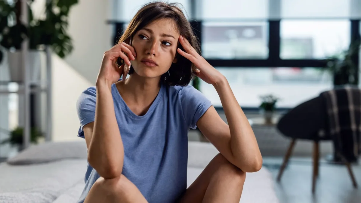 Pensamientos intrusivos: por qué aparecen y cómo recuperar la calma mental