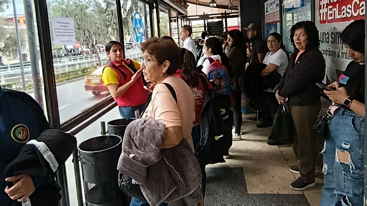 Transportistas de Loja levantan la paralización y retoman el servicio de buses