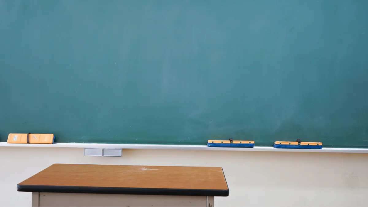 Educación pública y abandono: familias sostienen lo que el Estado no atiende