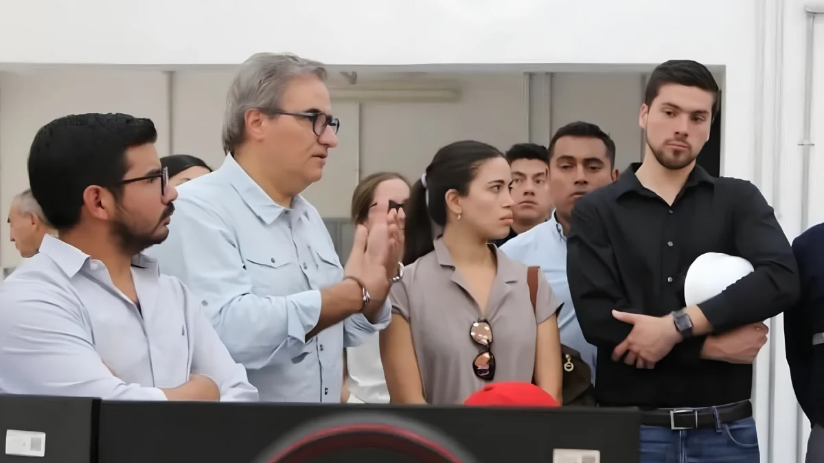 De izquierda a derecha: Rafael Quintero exviceministro de Electricidad, exministro de Energía Antonio Gonçalves, exasesora Doménica López Arboleda, y el exasesor Peter Dreher.