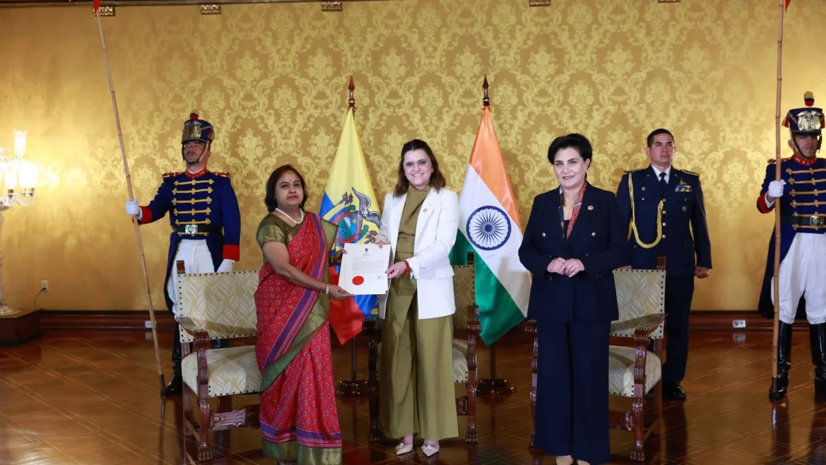 Ecuador recibió a embajadoras de India y Haití tras anuncio de Noboa sobre compra de fármacos.
