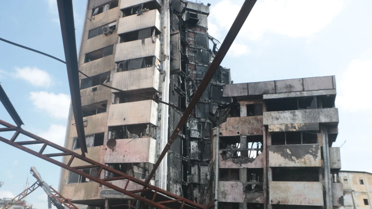 Incendio del Multicomercio: Así funciona el permiso con el que se busca frenar las bodegas ilegales