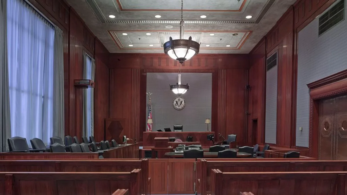 Donald B. Virrelli Jr., abogado litigante ante la Corte Suprema de EE.UU., reiteró la importancia del ‘Rule of Law’ y expresó que los autócratas temen a abogados que impugnen sus actos arbitrarios.