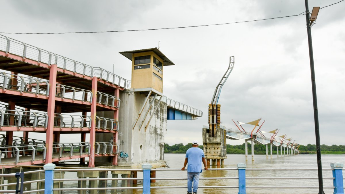 Puente Santay-Durán en fotos: cinco años de abandono y promesas incumplidas
