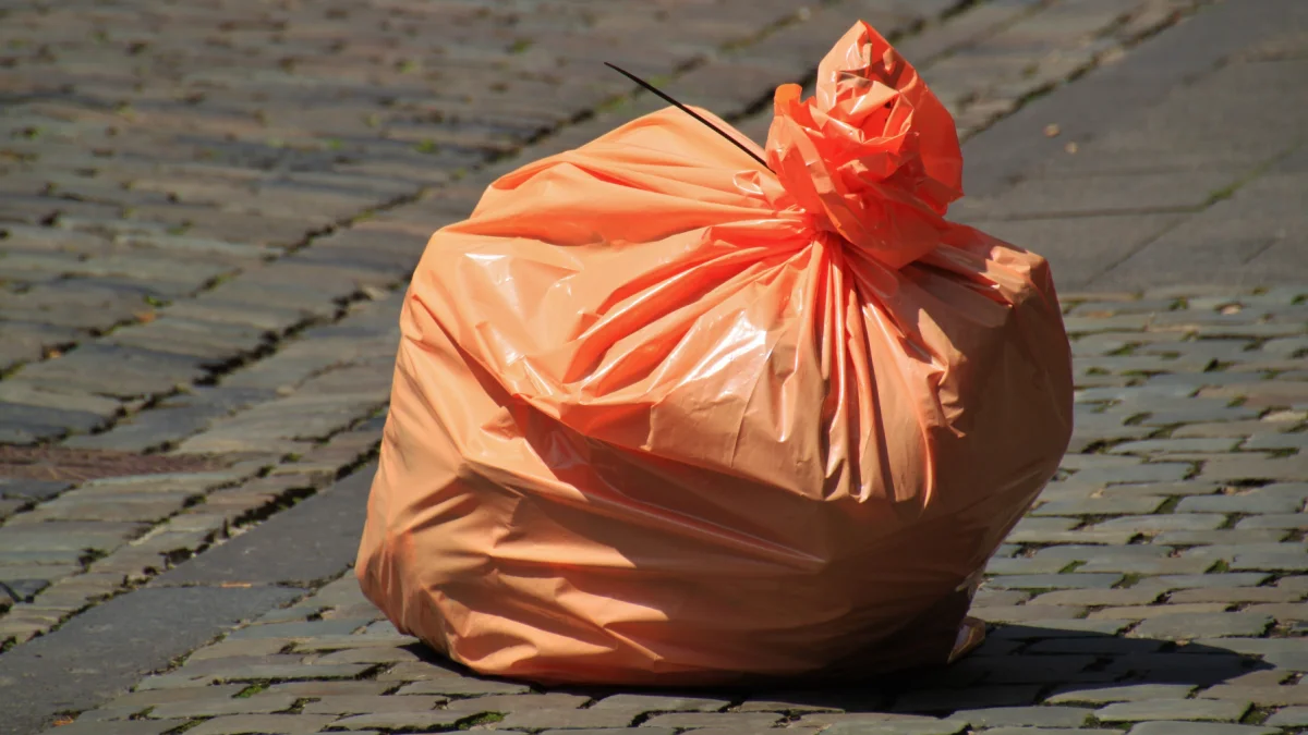 Basura y falta de agua preocupan a moradores de Milagro