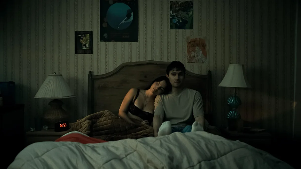 Inde Navarrette y Michael Johnston protagonizan el filme