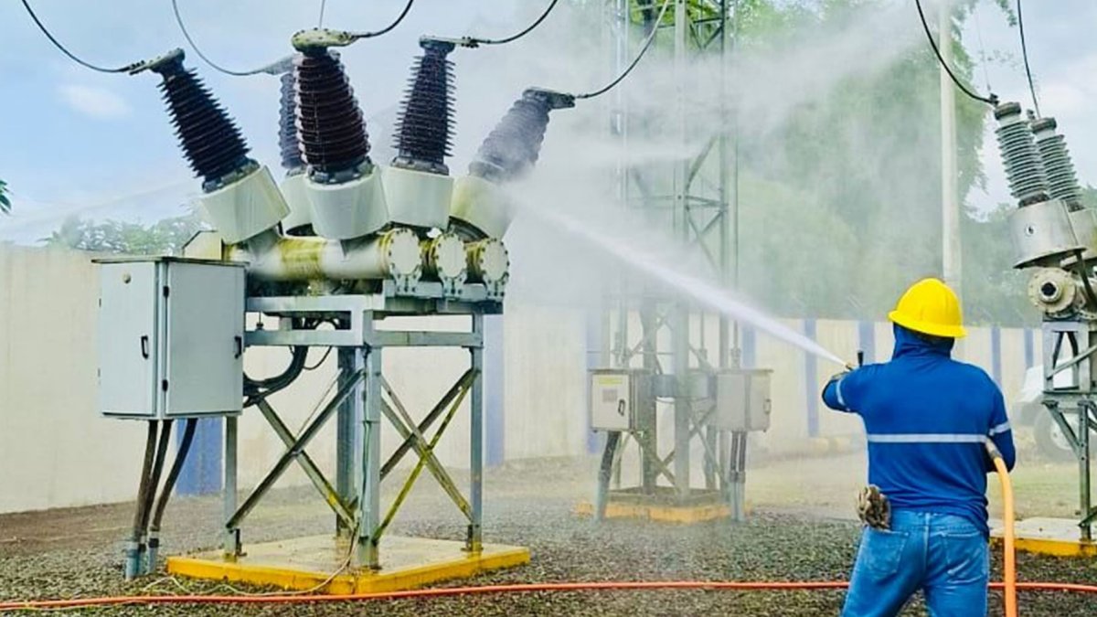 El sistema eléctrico cuenta con tecnología que permite ejecutar la mayor parte de los mantenimientos con la línea conectada (energizada) para no racionar el servicio, según especialistas.