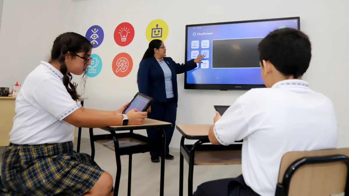 Hogares en Ecuador conviven al límite del estrés y la vida digital: ¿Qué se aconseja?