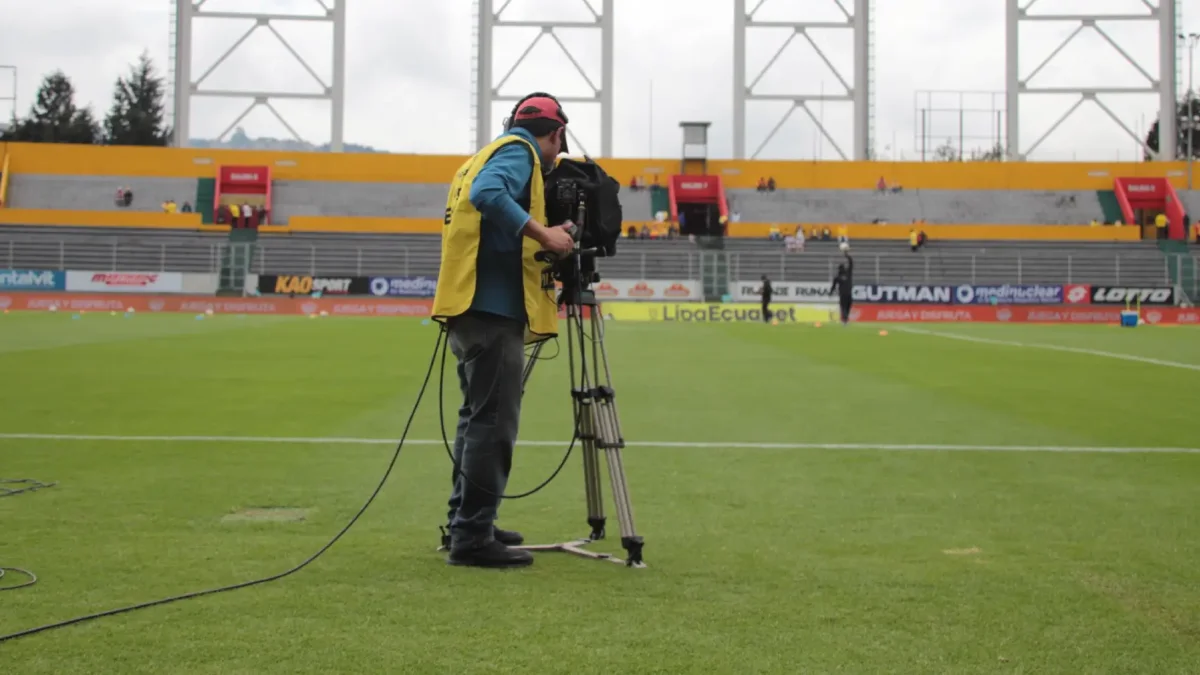 Entre el iPhone y la ‘cancha radioactiva’ se hizo famosa LigaPro
