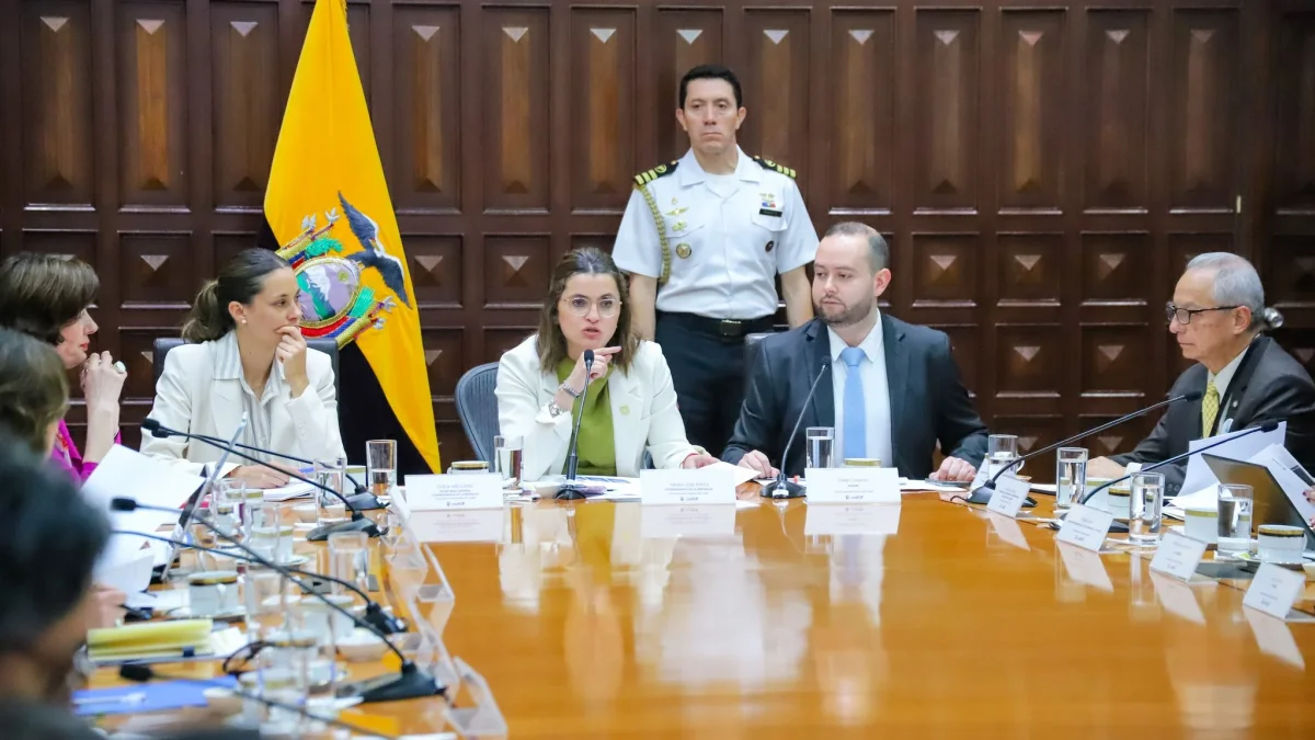 Daniel Noboa encarga a María José Pinto el Comité Nacional de la Primera Infancia
