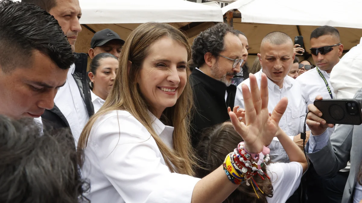 La candidata de derecha, Paloma Valencia, votó en la tarde en Bogotá.