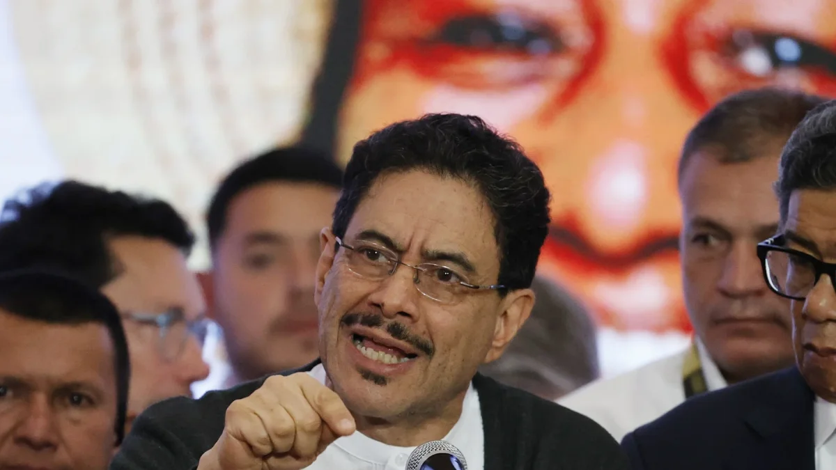 Iván Cepeda acusa a Daniel Noboa de 