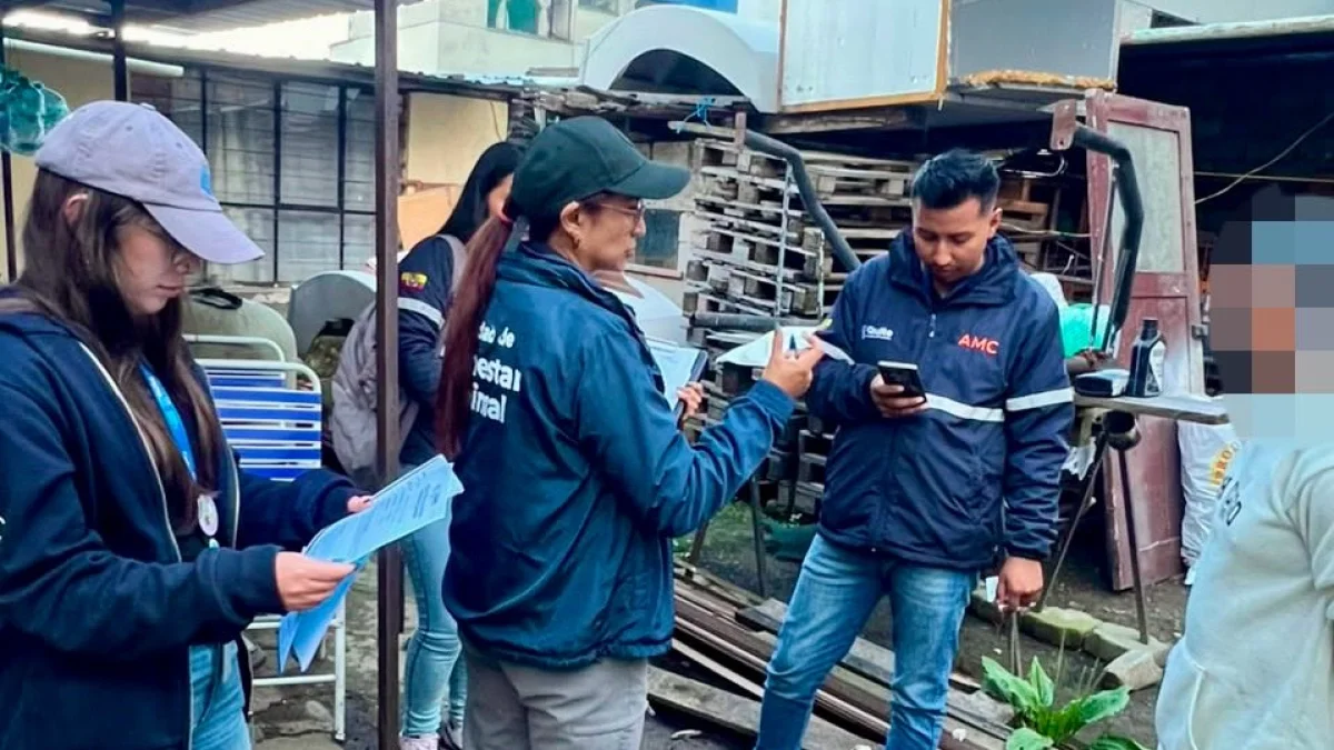 Personal de la UBA llegó hasta el predio en el sur de Quito. Había dos perros más.