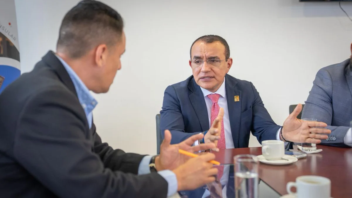 El alcalde de Portoviejo, Javier Pincay, impugnó la resolución del CNE con la que se lo escluyó del registro electoral vigente.