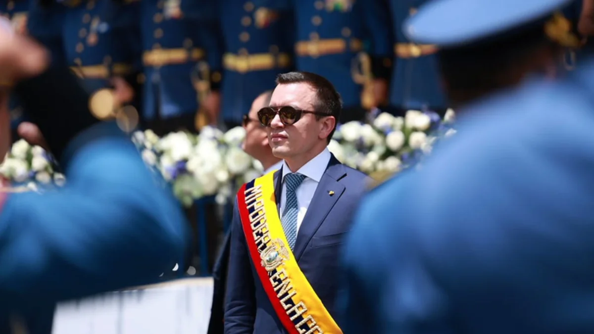 El presidente Daniel Noboa ha expresado públicamente su interés en el proceso electoral colombiano, lo que ha generado cuestionamientos de analistas y actores políticos.