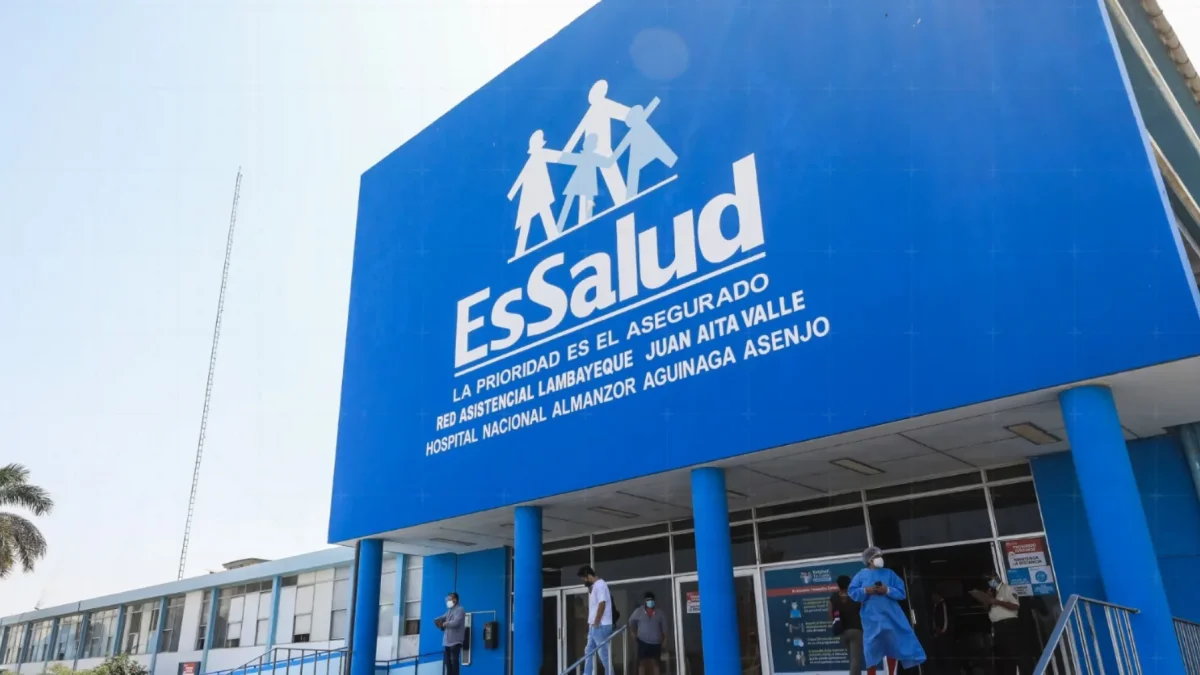 La alta rotación de autoridades y cambios estructurales han impactado la estabilidad financiera de EsSalud.