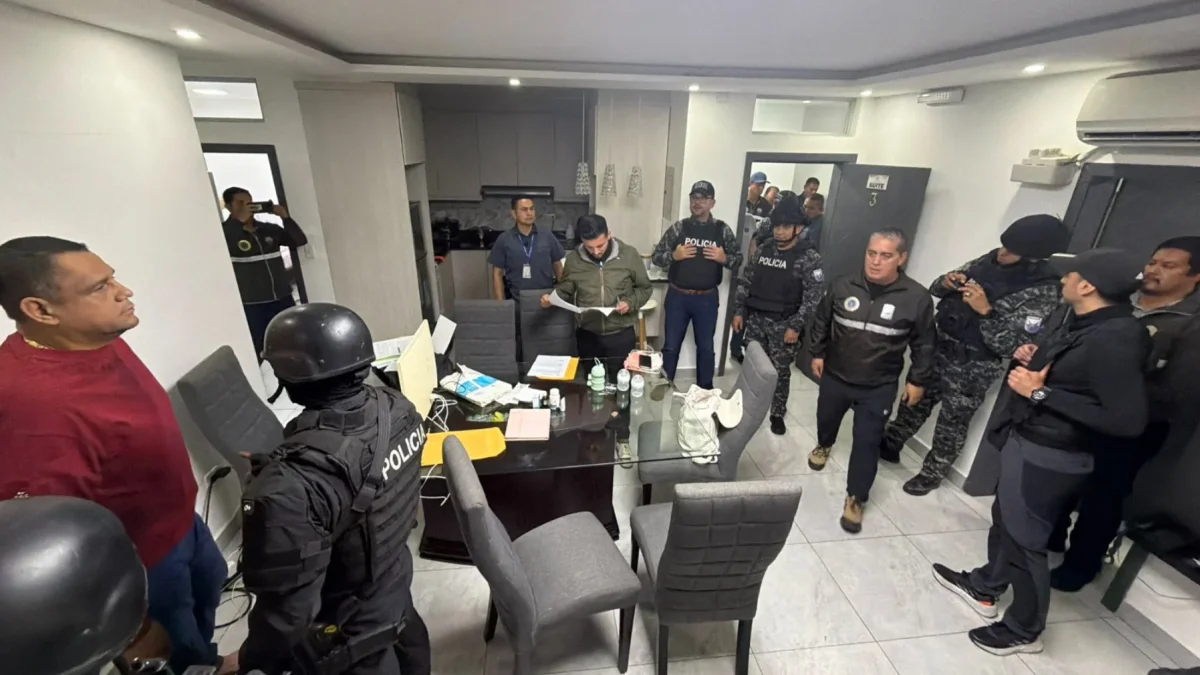 El ministro del Interior, John Reimberg, confirmó la acción a través de sus cuentas oficiales