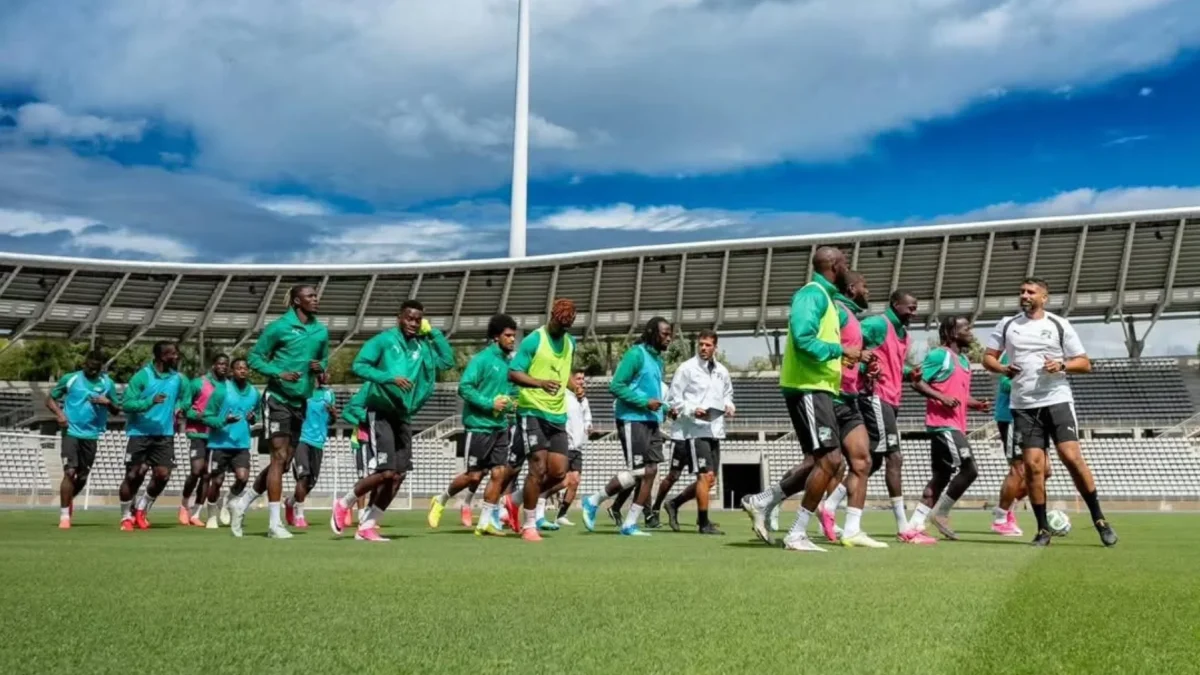La selección de Costa de Marfil realizó una sesión de entrenamiento previa a su amistoso ante Francia.