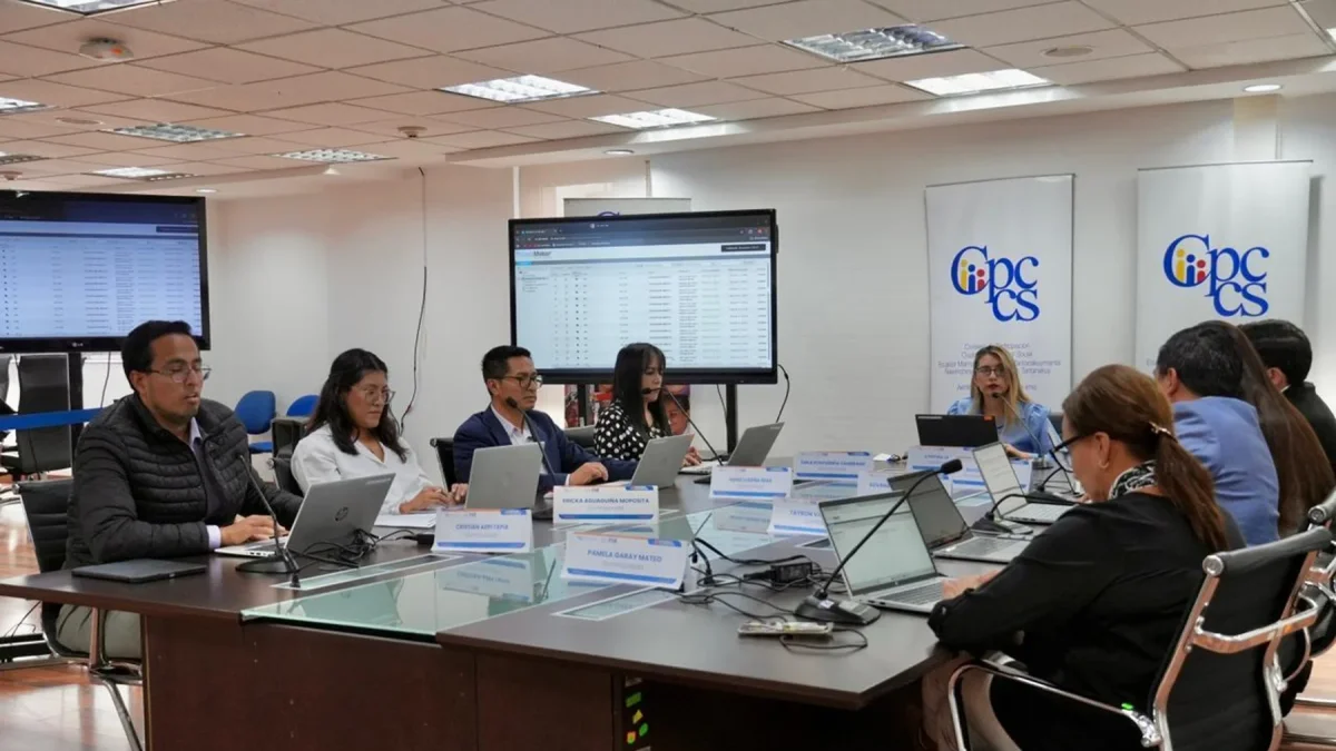 La Comisión Ciudadana de Selección del fiscal general del Estado durante una sesión.
