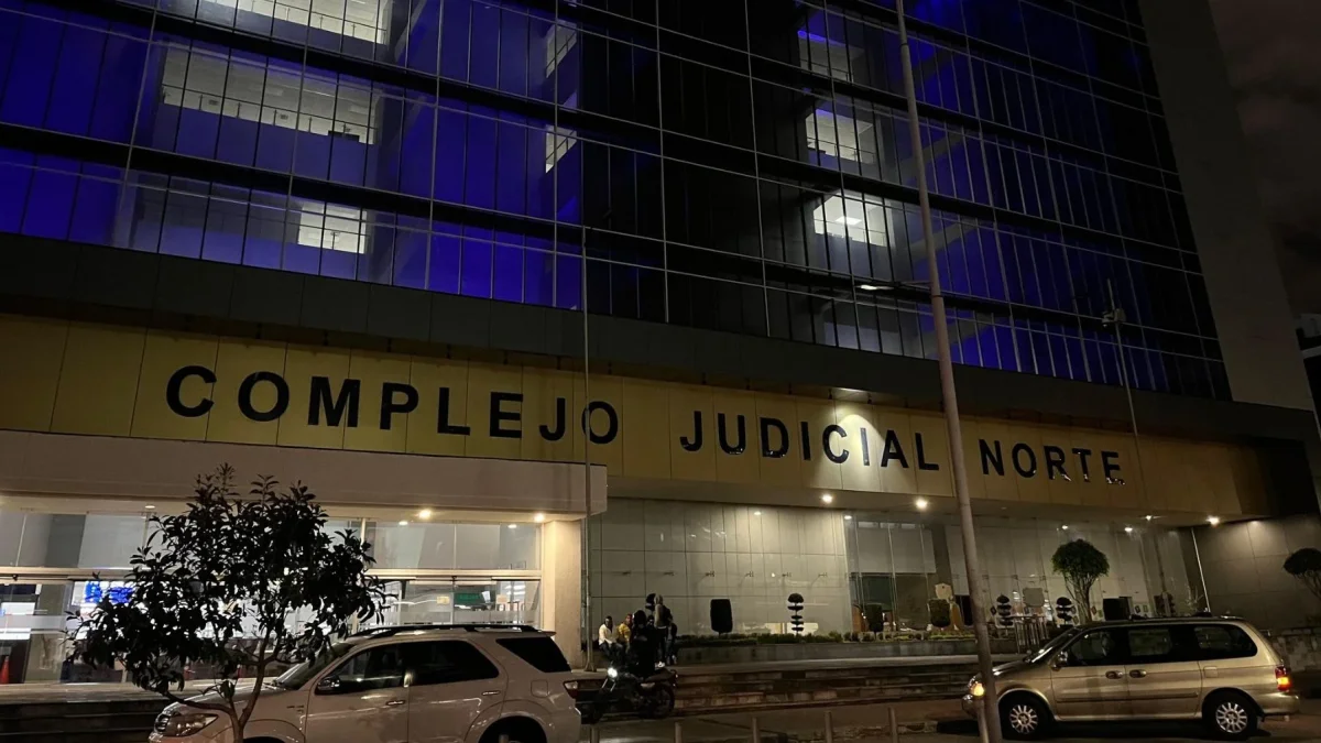 Jueza analiza medidas contra ocho procesados por una presunta red de lavado de activos.