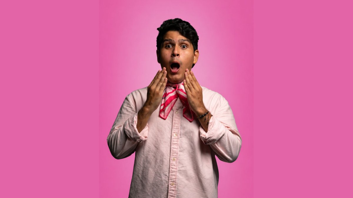 Adrián Siup convierte al Falso 9 en una miniserie digital sobre conquista, humor y masculinidad.