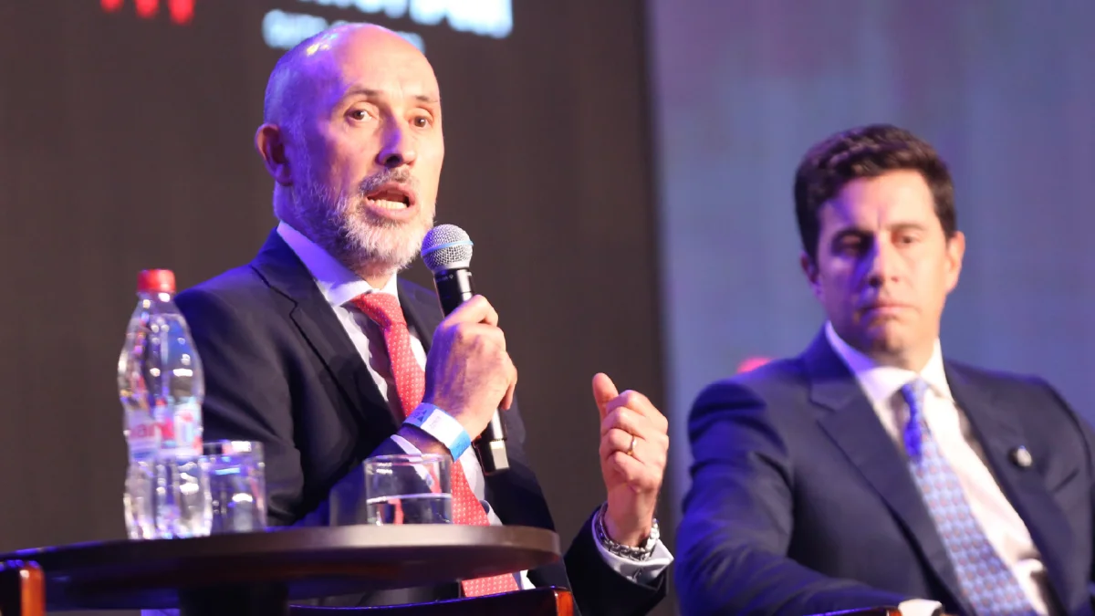 Alejandro Ribadeneira Jaramillo, gerente general de Banco Pichincha, durante el panel bancario del Business Future of the Americas (BFA) 2026, realizado el 3 de junio en Quito.