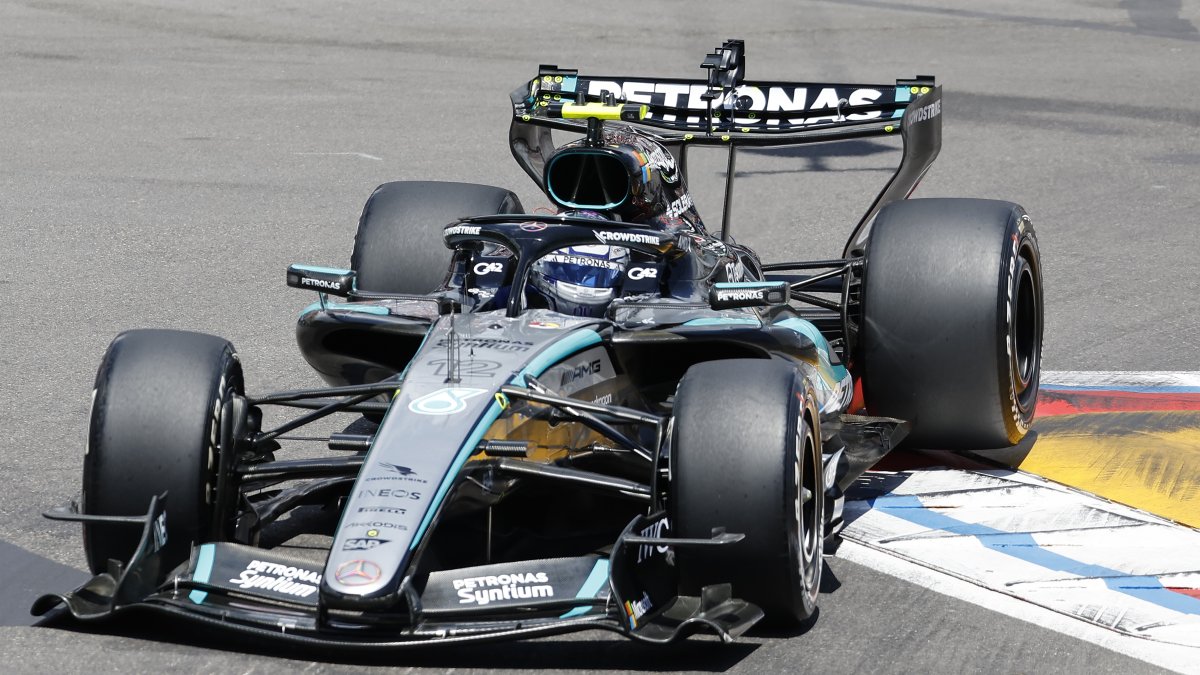 El piloto de Mercedes cumplió con la vuelta más rápida en un minuto, 12 segundos y 51 milésimas.