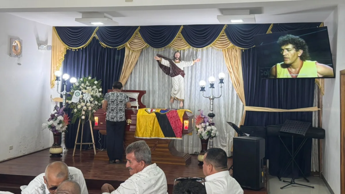 Rocafuerte rinde homenaje a Víctor 'Espartaco' Mendoza, leye