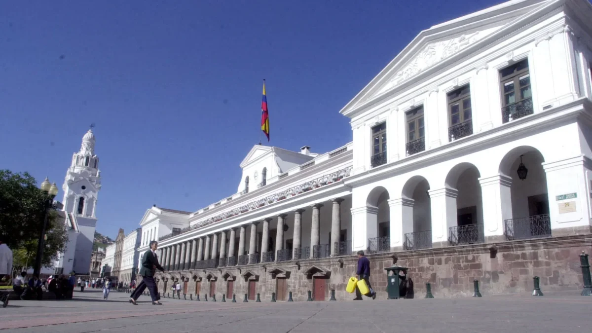 Menos ministerios, ¿mejor estado?