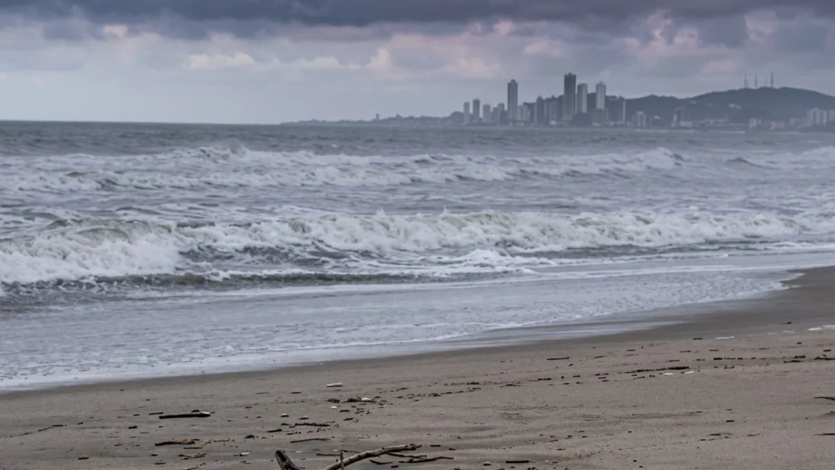 Oleaje en Ecuador: En estas playas se registra fuerte impact
