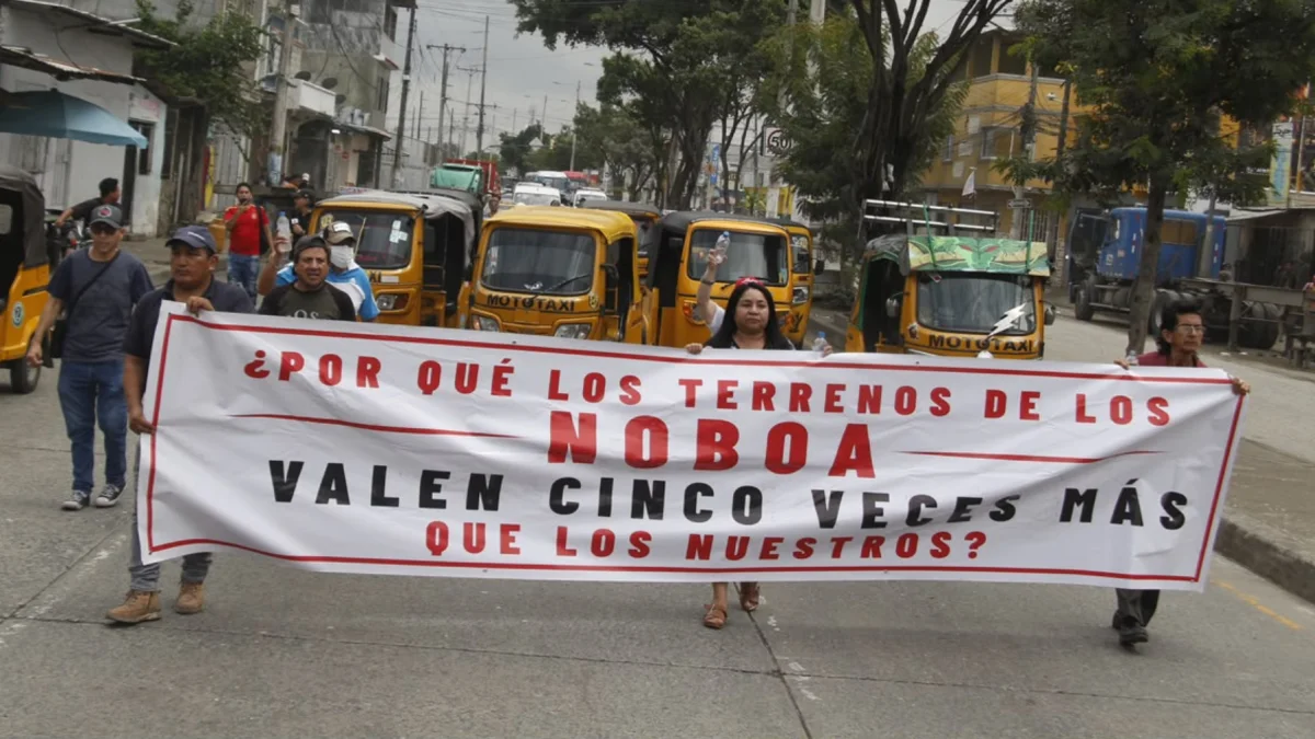 Moradores del Guasmo marchan contra expropiaciones