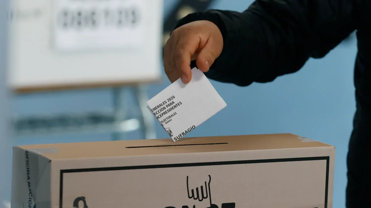 El futuro presidente de Perú se definirá con votos del extra
