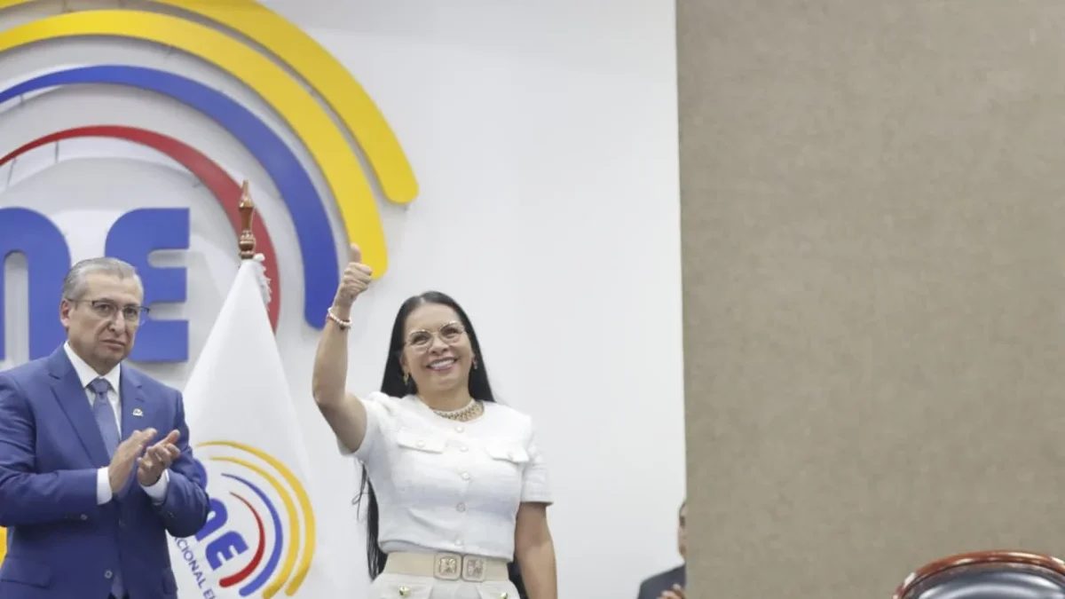 ¿Por qué removieron a Diana Atamaint de la presidencia del C
