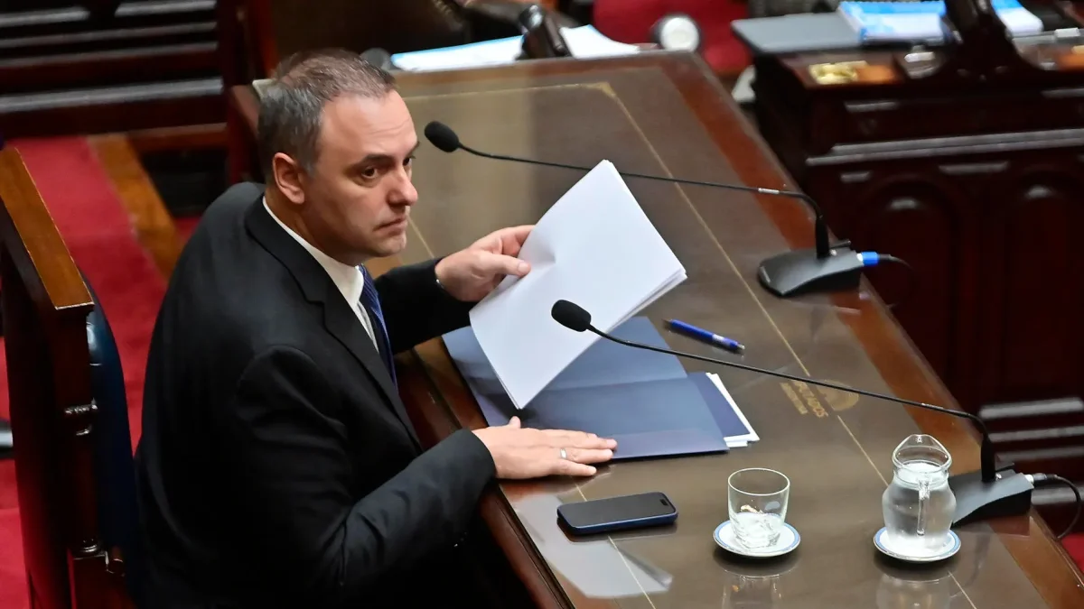Jefe de Gabinete del Gobierno argentino, Manuel Adorni, al presentar un informe de gestión ante la Cámara de Diputados, en Buenos Aires (Argentina).