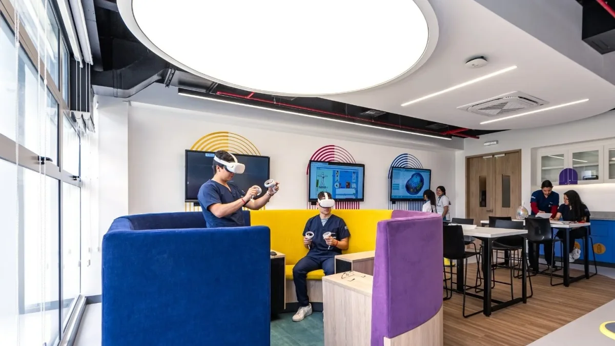 El liderazgo de la UIDE en innovación, inteligencia artificial y sostenibilidad la posiciona como referente de la educación superior en Latinoamérica.