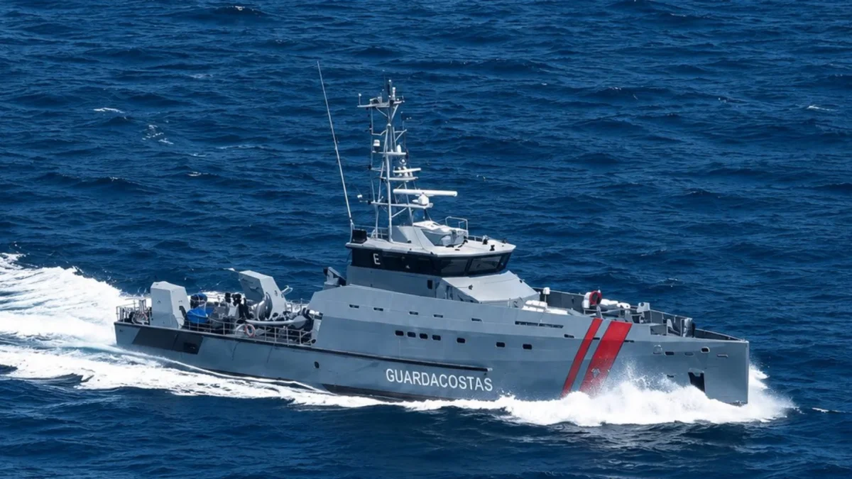 Fuerzas Armadas incautan 32 bultos de droga abando