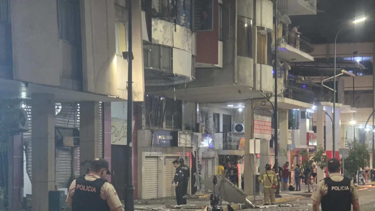 La explosión generó alarma en el centro de la ciudad de Machala, la noche de este viernes 12 de junio.