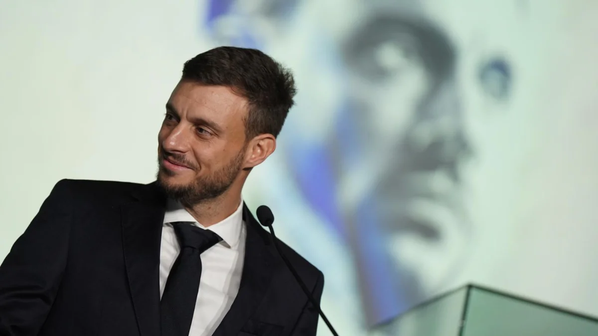 Martín Anselmi, en la presentación del Elche, imagen difundida por el club.