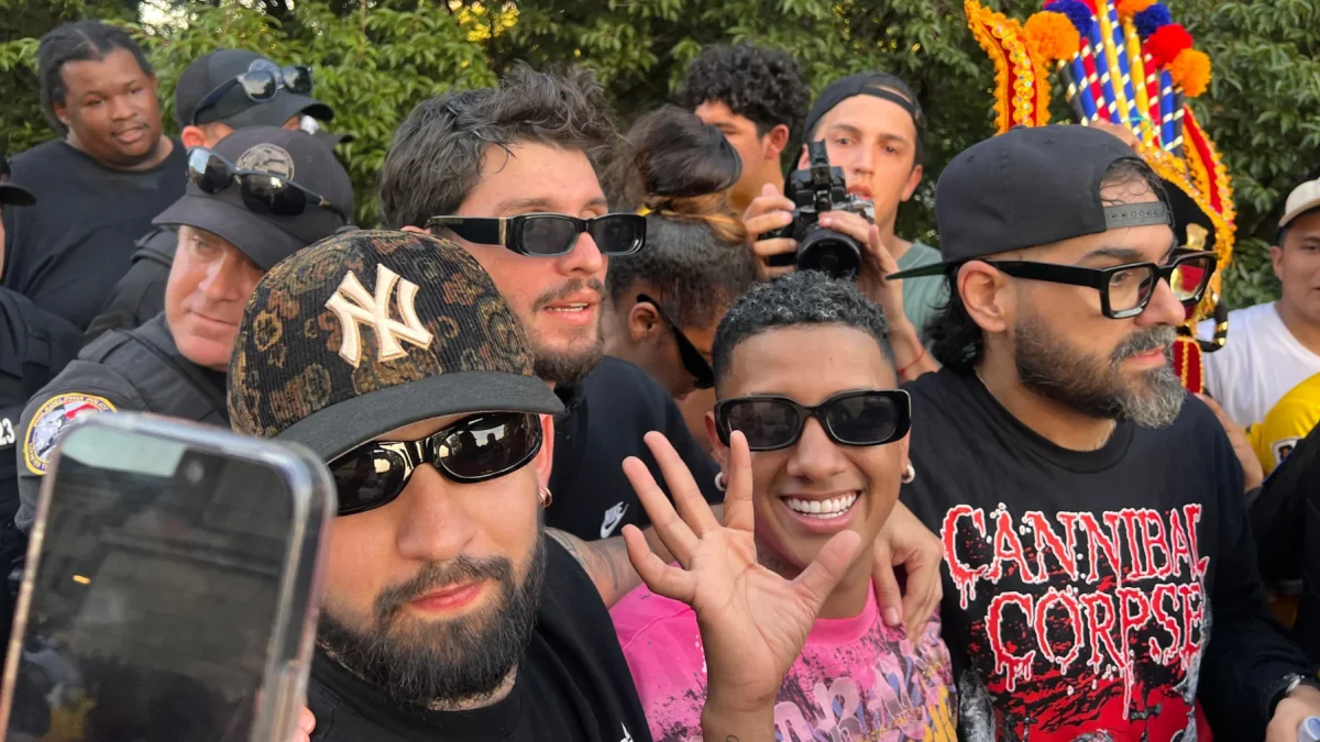 Jombriel se presentó en el banderazo en Filadelfia.