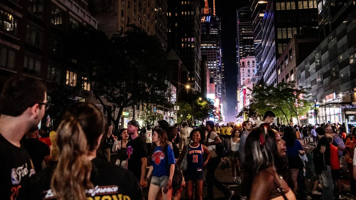 Desenfreno en Nueva York por el título de NBA de los Knicks.