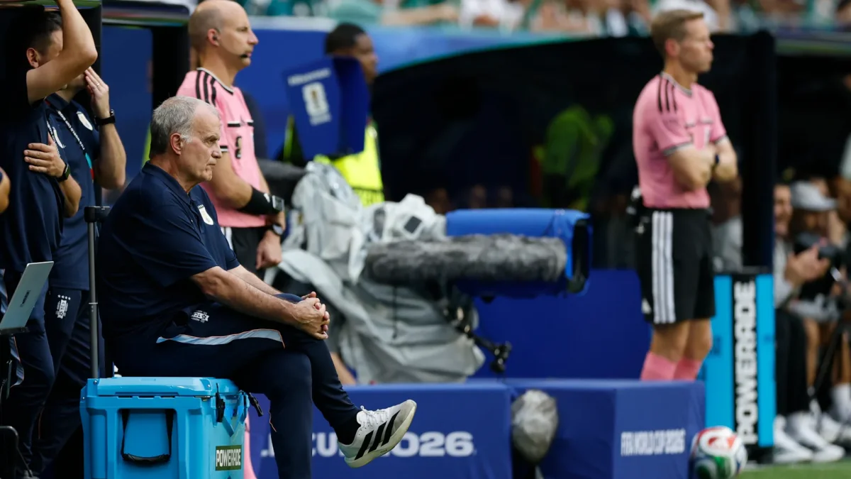 Los árbitros se visten de rosa en pleno Mundial en Miami.