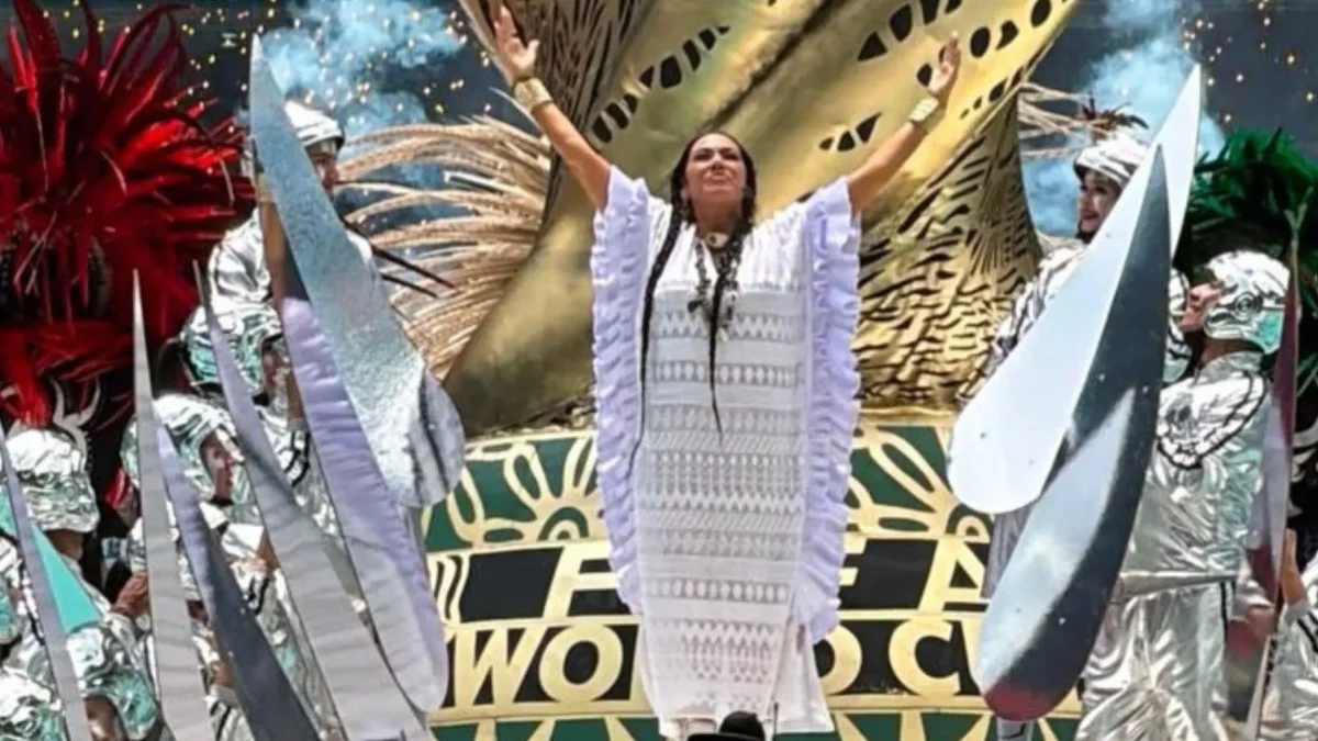 Lila Downs con una creación Joss Ramírez
