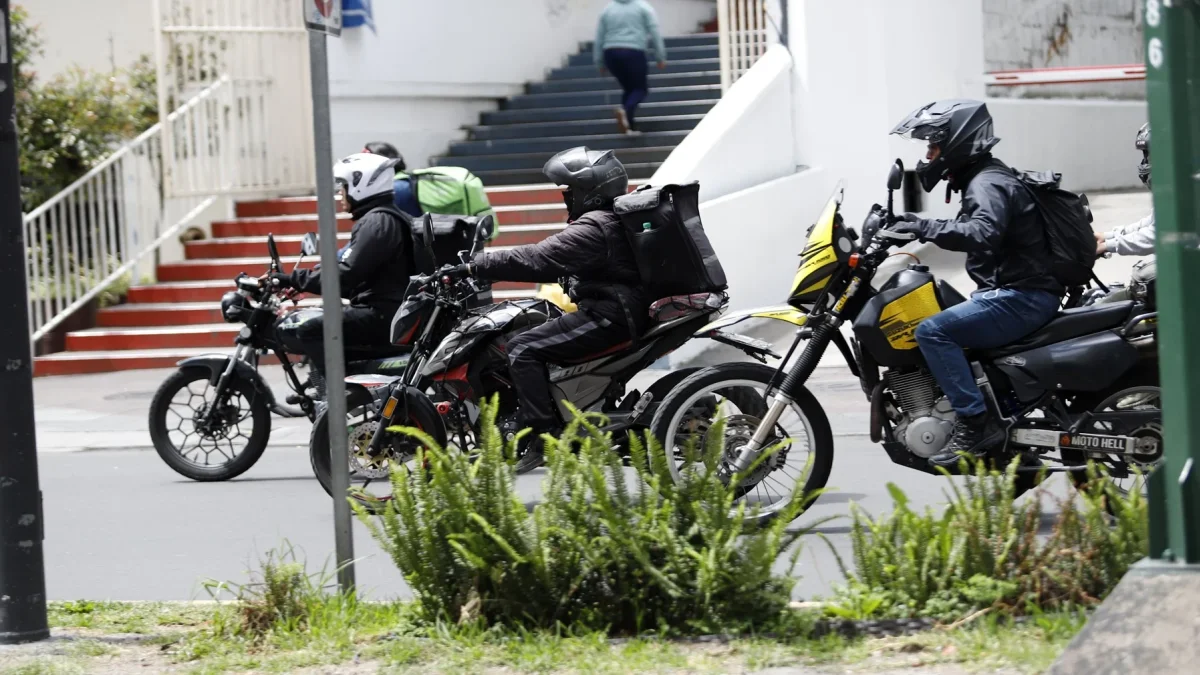 La inseguridad reaviva el debate sobre los controles sobre miles de 'deliverys' que circulan en Quito.
