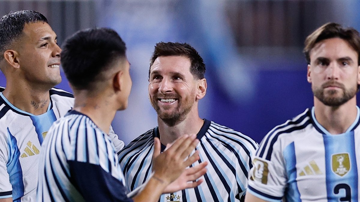 La batalla por el récord goleador encendió el Mundial 2026 con festejos de Messi