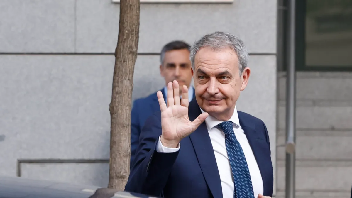 El expresidente del Gobierno español , José Luis Rodríguez Zapatero, llega a la Audiencia Nacional para declarar como investigado por organización criminal.