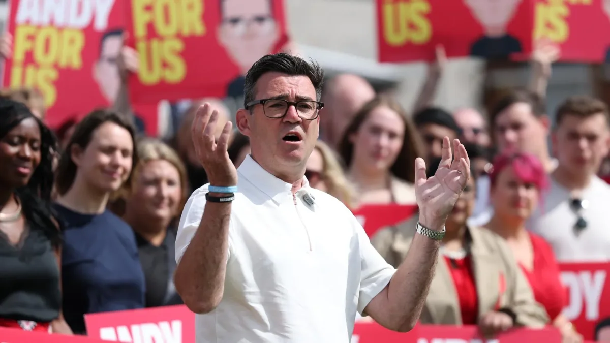 Andy Burnham, actual alcalde de Mánchester, dijo este viernes que