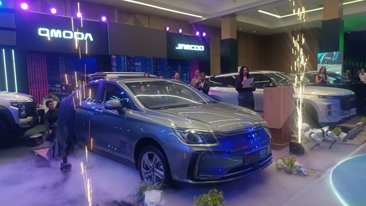 Baic presentó su nuevo sedán totalmente eléctrico en el primer día del Motor 360 Cuenca, en el Centro de Convenciones del Mall del Río.