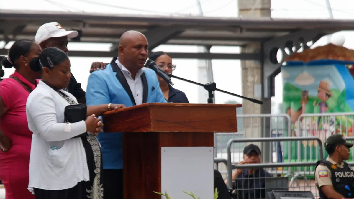 Luis Arroyo, padre de dos de los niños fallecidos en el Caso Las Malvinas, pronunció palabras de perdón para los militares, en el acto de disculpas públicas por la muerte de los menores de edad.