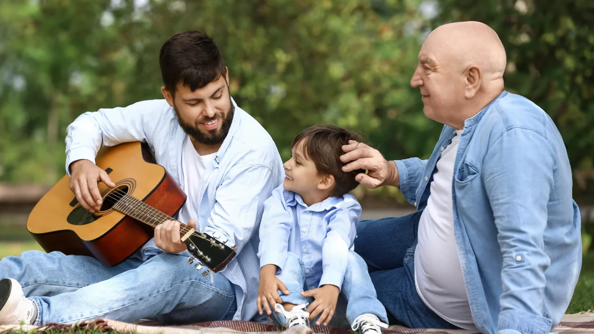 Un momento familiar con música y cercanía en la celebración del Día del Padre.