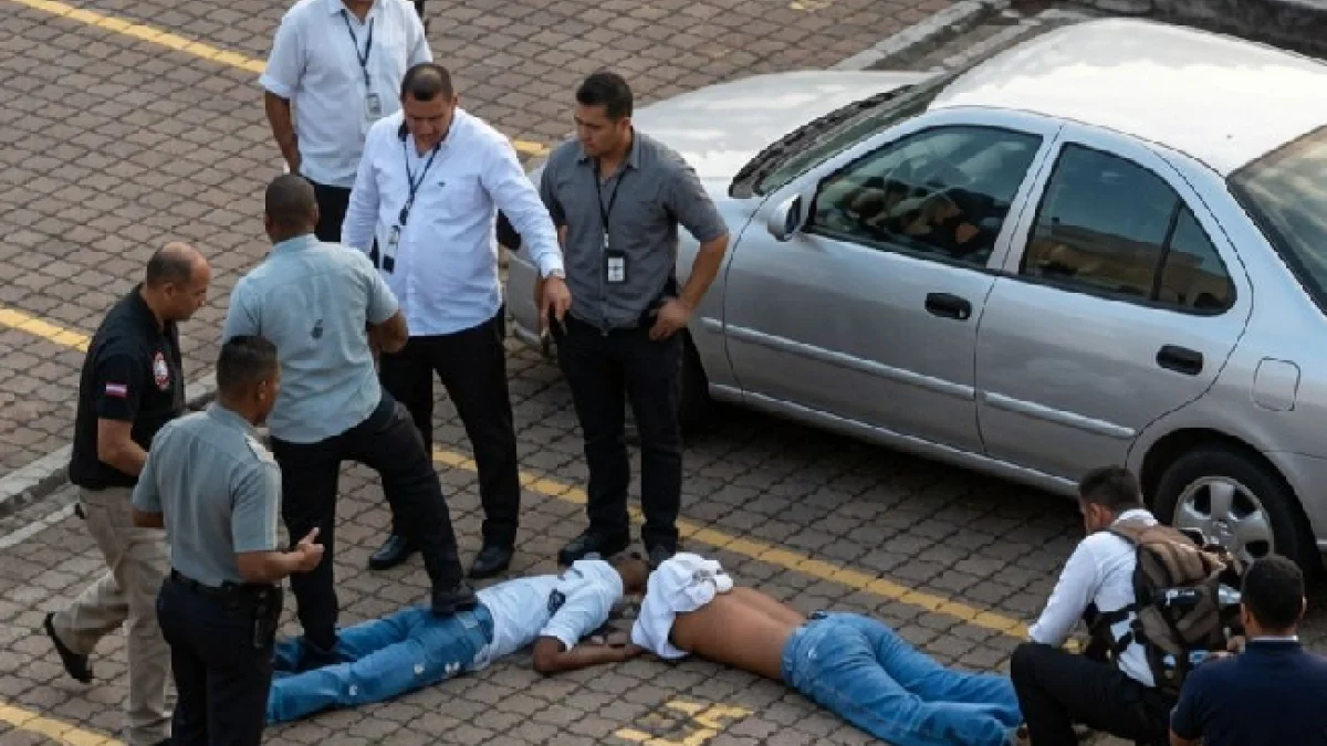 Los dos menores de edad fueron capturados en el aeropuerto.